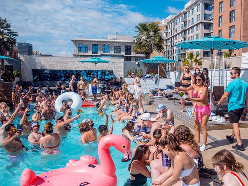 Melhores festas na piscina em San Diego