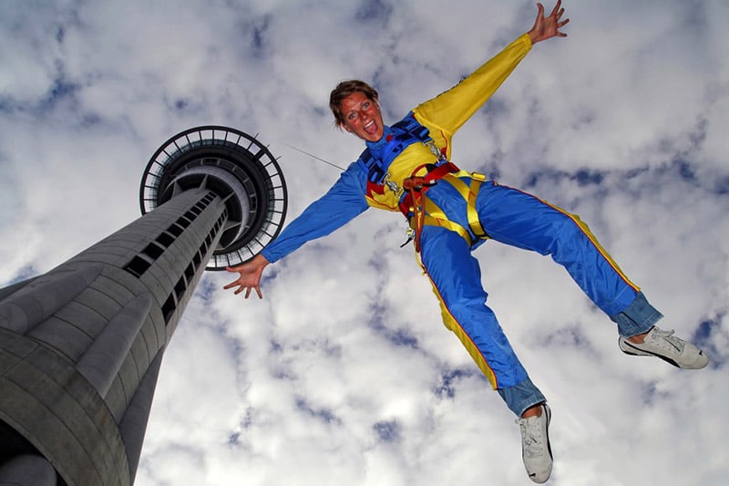 Bungy jump na torre de Auckland