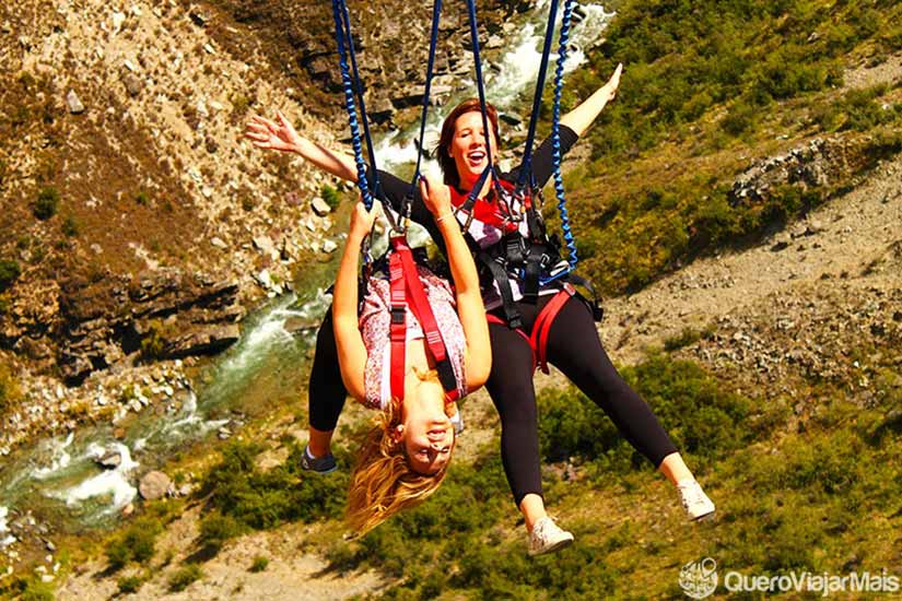 Santar de bungee jump na Nova Zelândia