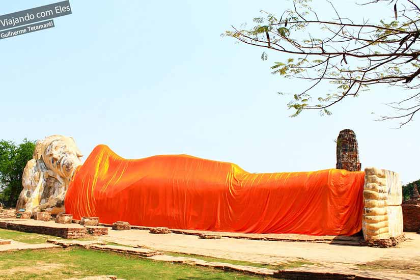 A estátua do Buda deitado