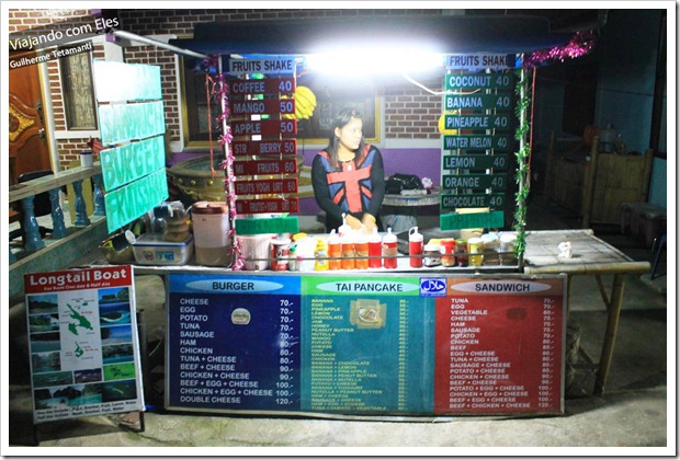 Barraca de comida em Koh Phi Phi - Tailândia. Quanto custa uma volta ao mundo