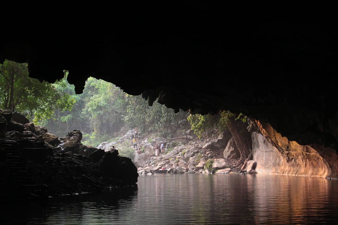 cavernas do laos tours guiados no laos