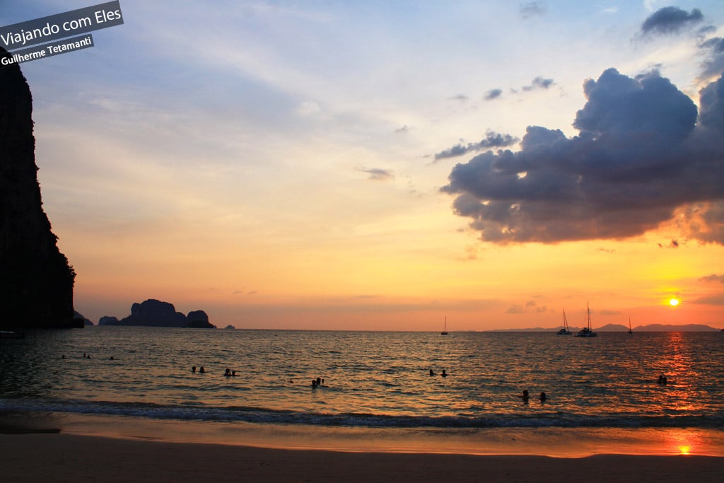 Pôr-so-sol em Railay Beach