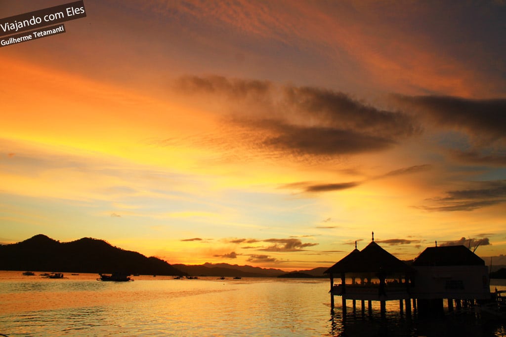 Um lindo pôr do sol em Coron