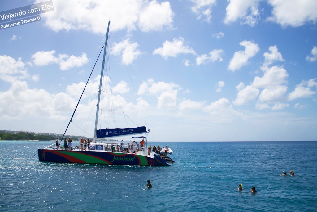 Tour de barco em Barbados Passeio de catamarã em Barbados