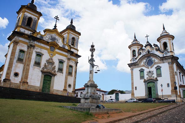 Igrejas gêmeas de Mariana