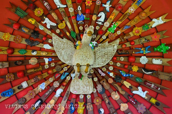 Cidade de Bichinho A arte sustentável da Oficina de Agosto