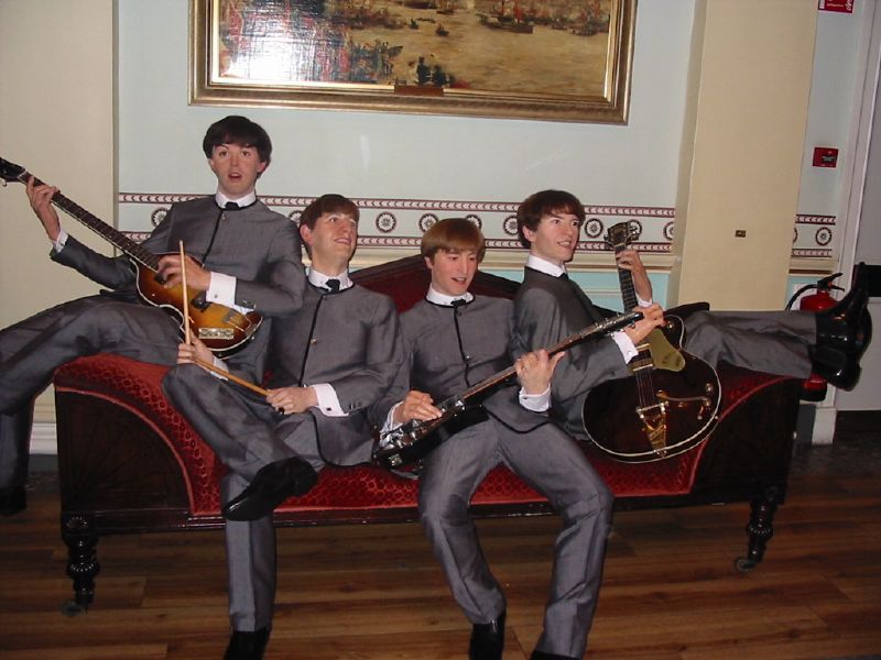 Os Beatles no Museu de Cera Madame Tussauds.