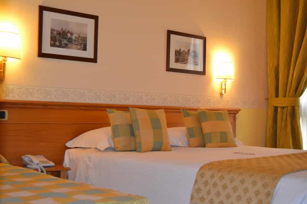 hotel no Aeroporto Roma Fiumicino quanto custa viajar para Roma