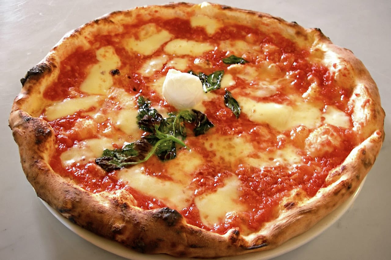 Pizza na Itália o que fazer em napoli