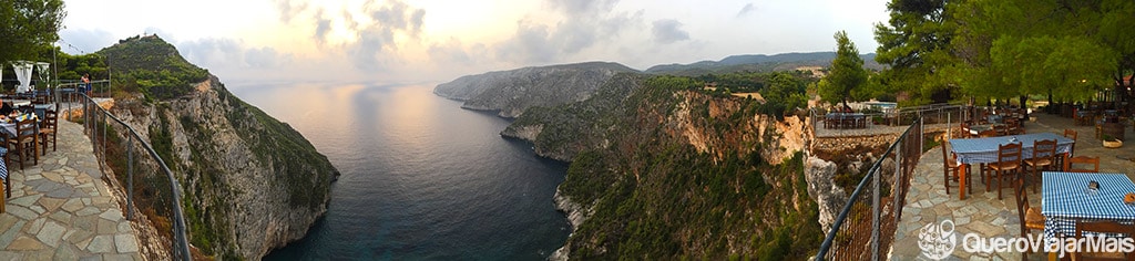 Pôr-do-sol em Zakynthos