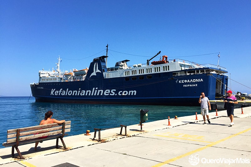 Ferry boat em Cefalônia
