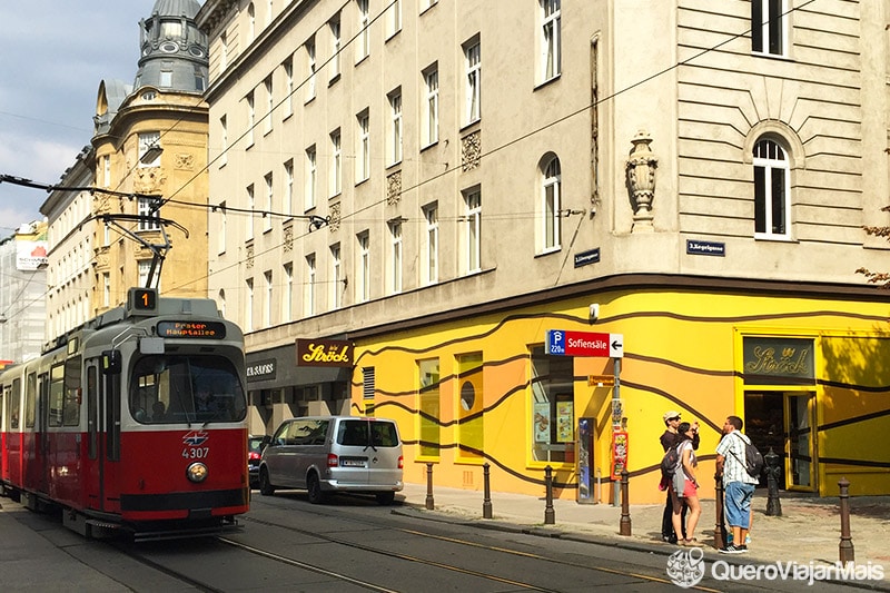 Bonde, metrô e ônibus de Viena