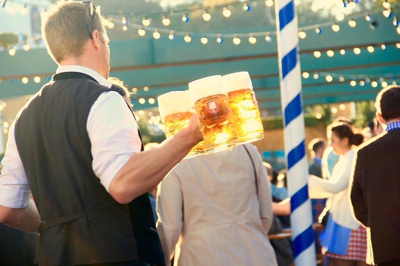 Quanto custa a cerveja na Oktoberfest