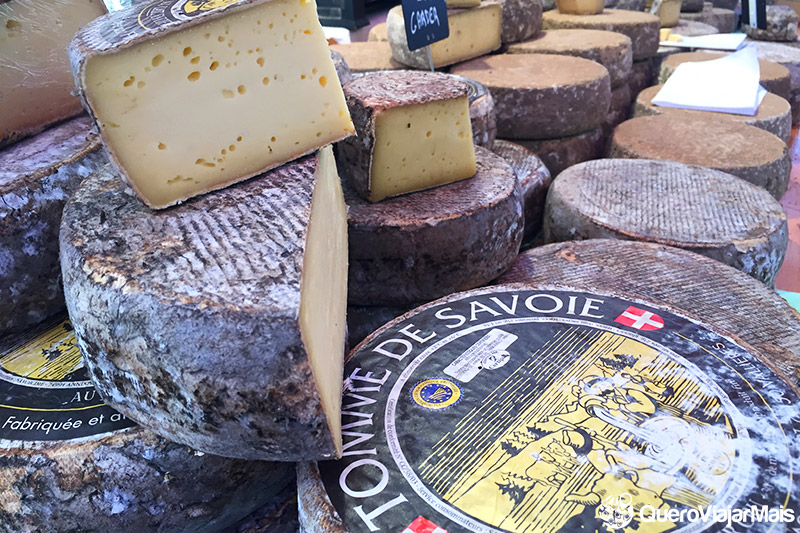 Onde comprar queijo em Annecy
