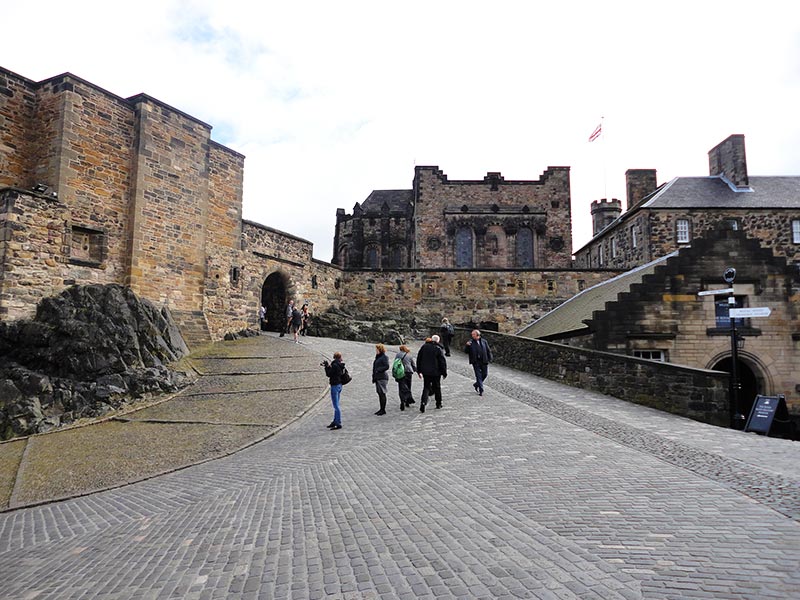 Dentro do Castelo de Edimburgo