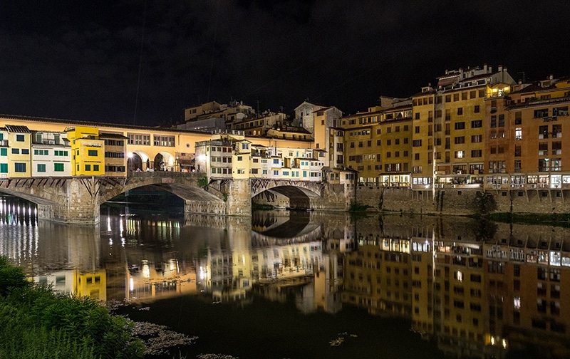 Passeio em Florença à noite