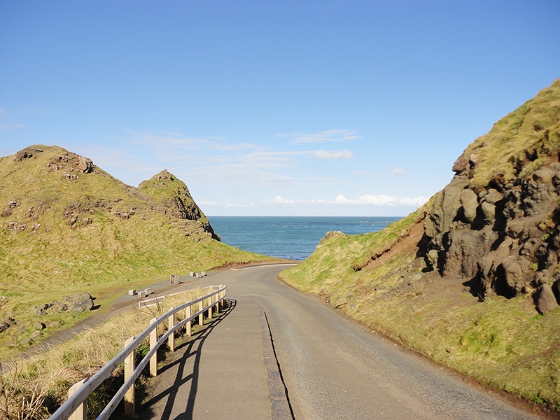 Como conhecer o Giant's Causeway