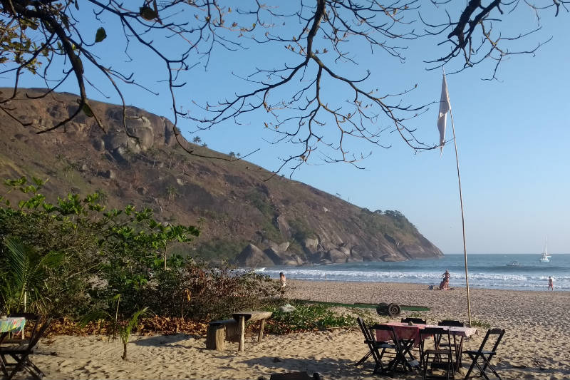 Restaurantes na praia do Bonete