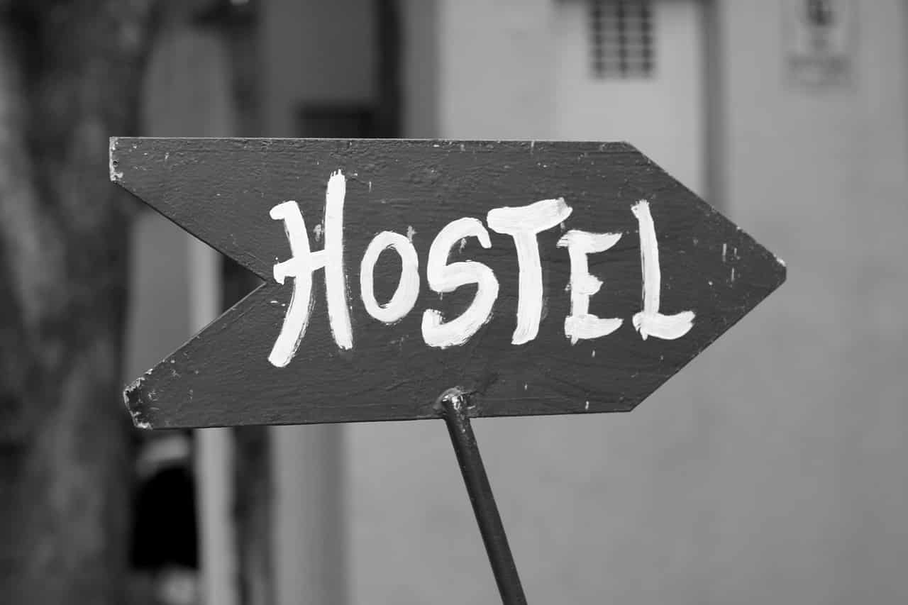 Como guardar a mala em Hostel?