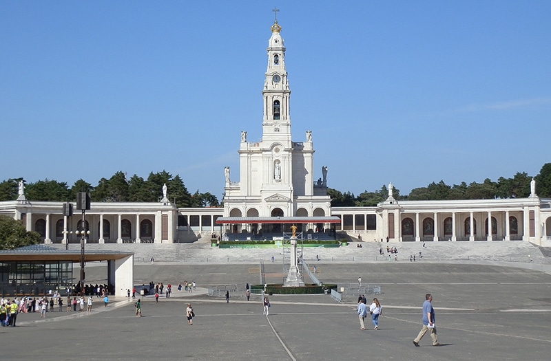 Basílica de Nossa Senhora do Rosário de Fátima