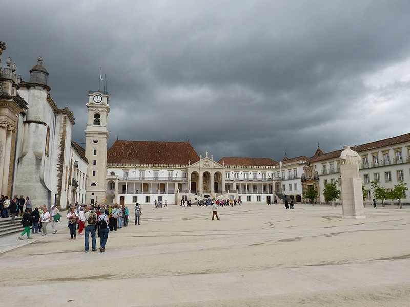 Quanto custa a educação em Portugal?