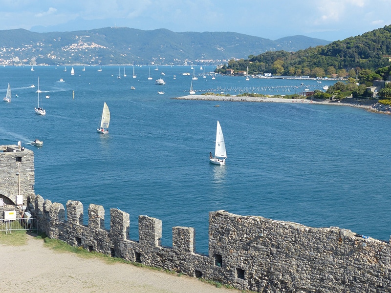 Se hospedar em La Spezia é mais barato