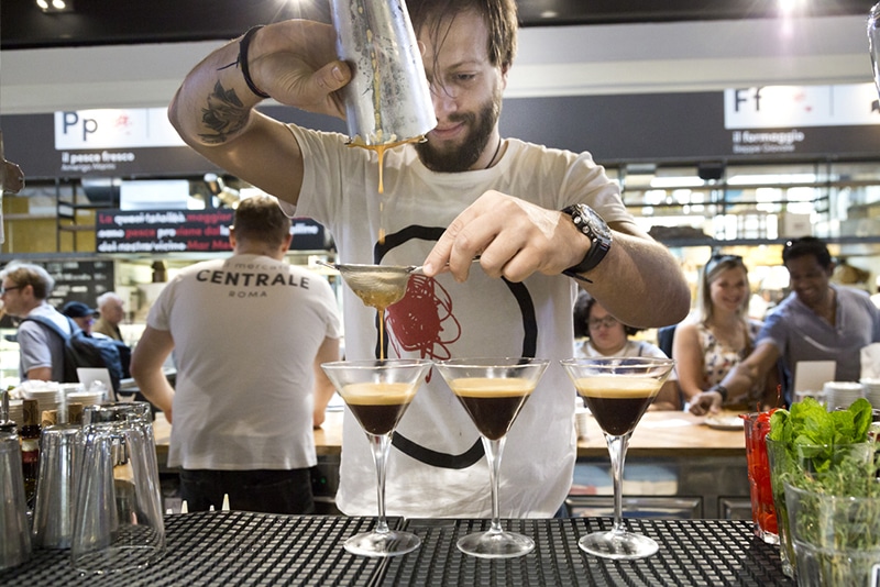 Onde tomar café no Mercado Central de Roma