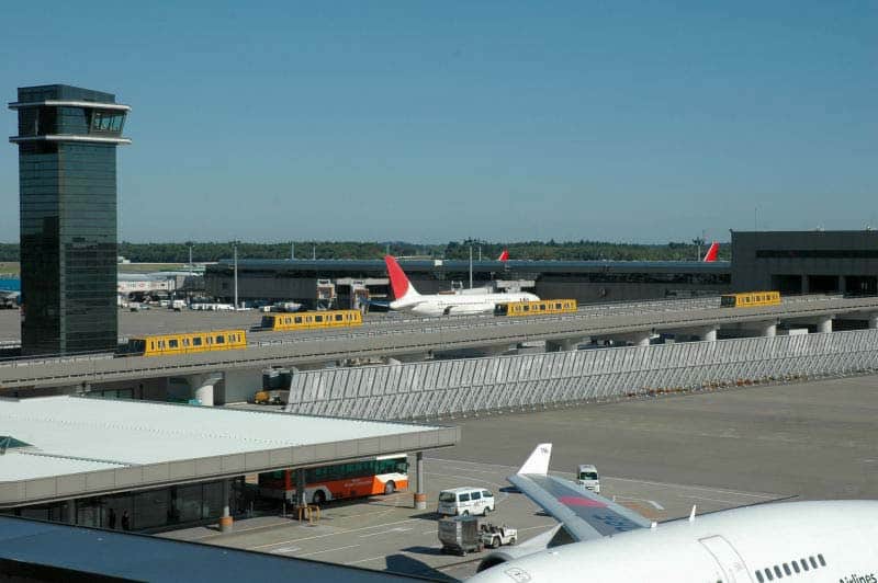 Transporte público no aeroporto de Narita