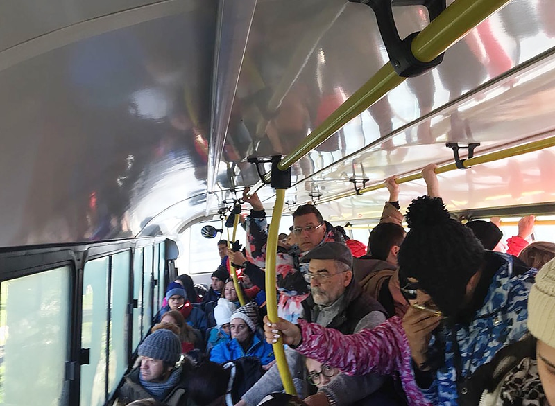 Ônibus para o Cerro Catedral