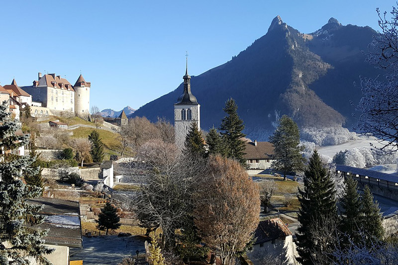 Cidade medieval na Suíça