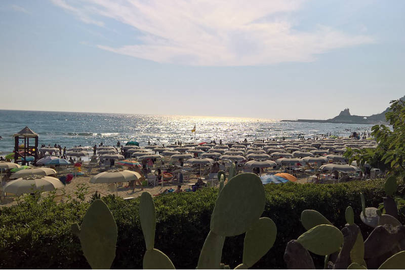 Praias na Itália perto de Roma Cidade litorânea perto de Roma