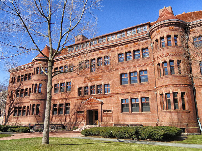 Onde fica uma das melhores universidades americanas? Dicas sobre intercâmbio nos Estados Unidos