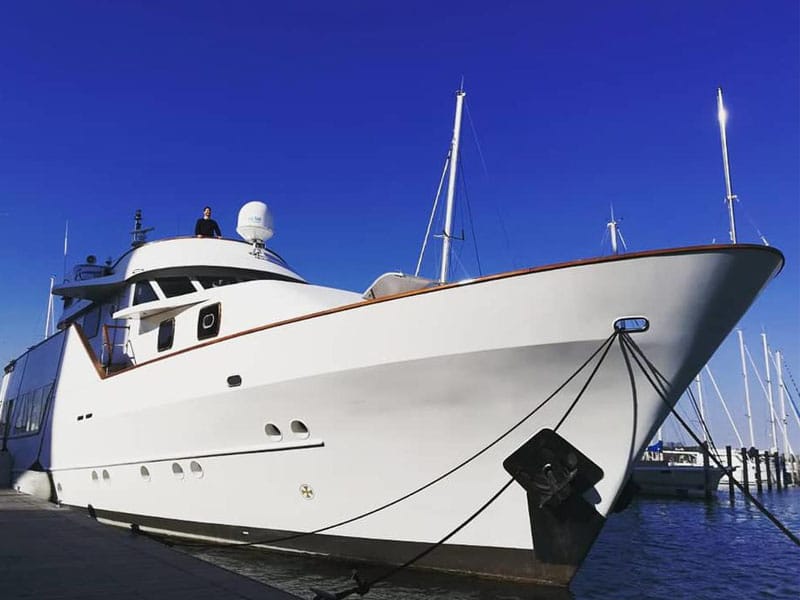 O que são barcos hoteis