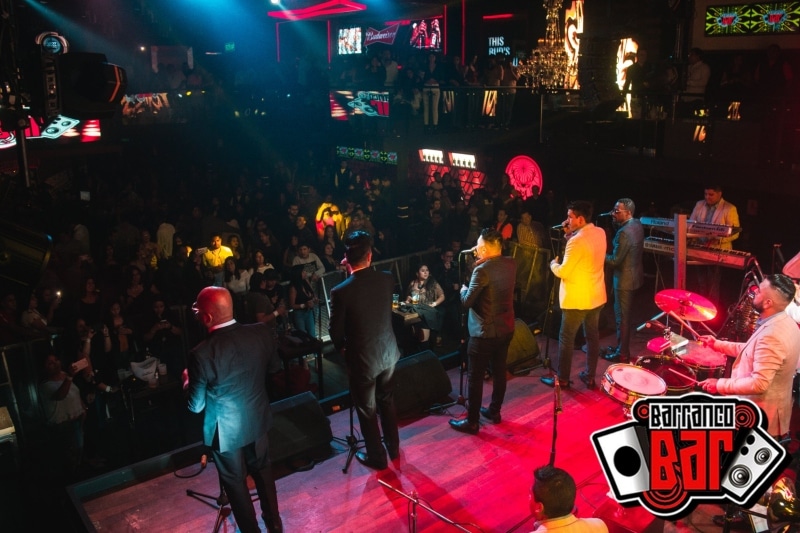 Bar com pista de dança em Lima