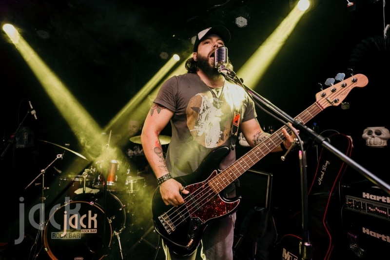 Bar com música ao vivo em BH Bar de rock em BH