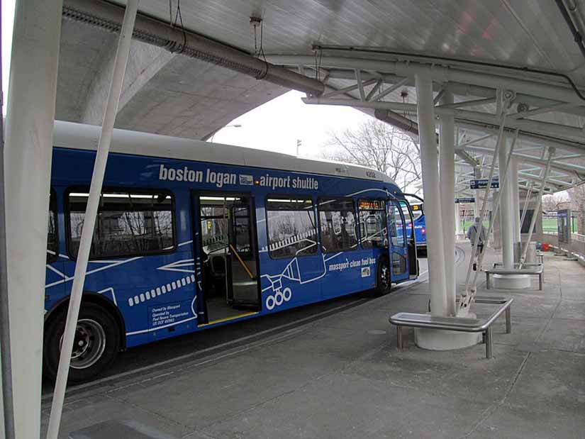 Como pegar shuttle no aeroporto de Boston