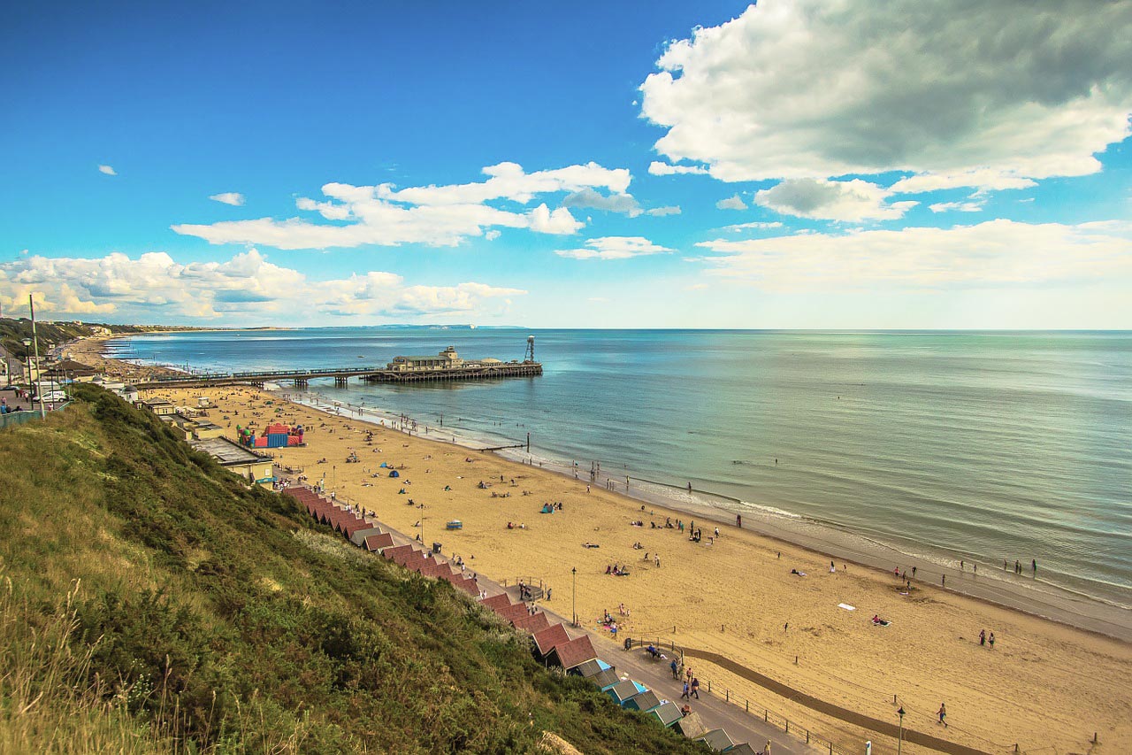Qual a melhor praia do mundo na Inglaterra?
