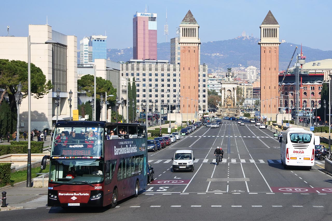 Tour de ônibus