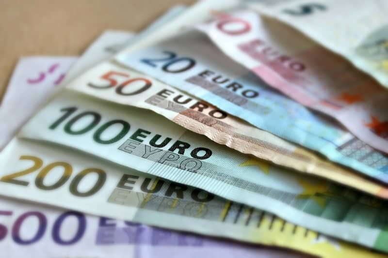 Moeda da França Qual moeda levar para a França