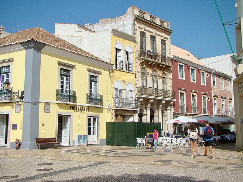 Principais áreas turísticas de Faro