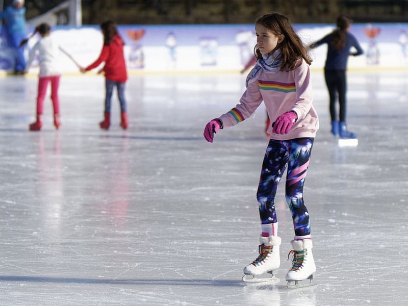 Esportes de gelo na Holanda no inverno