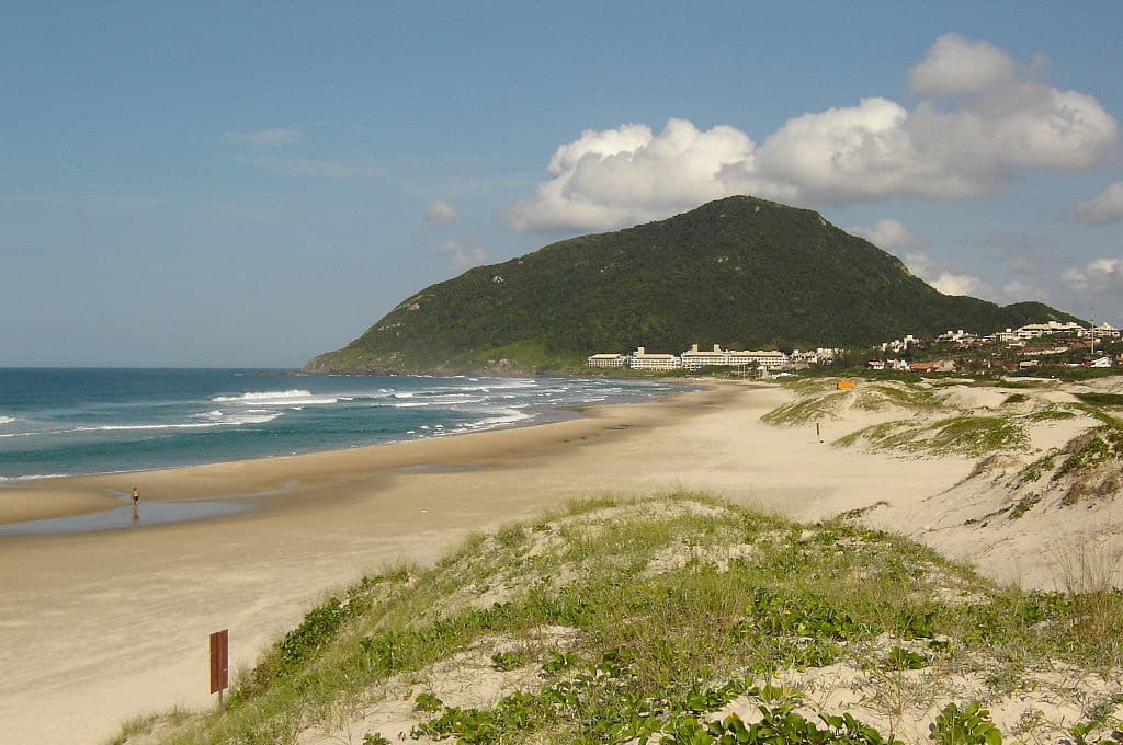 Onde se hospedar no costão do santinho 