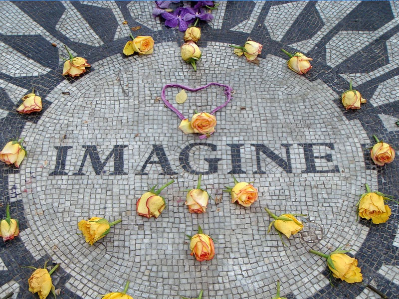 Monumento em homenagem aos Beattles em Nova York