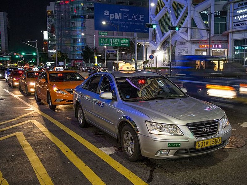 Transporte na madrugada em Seul