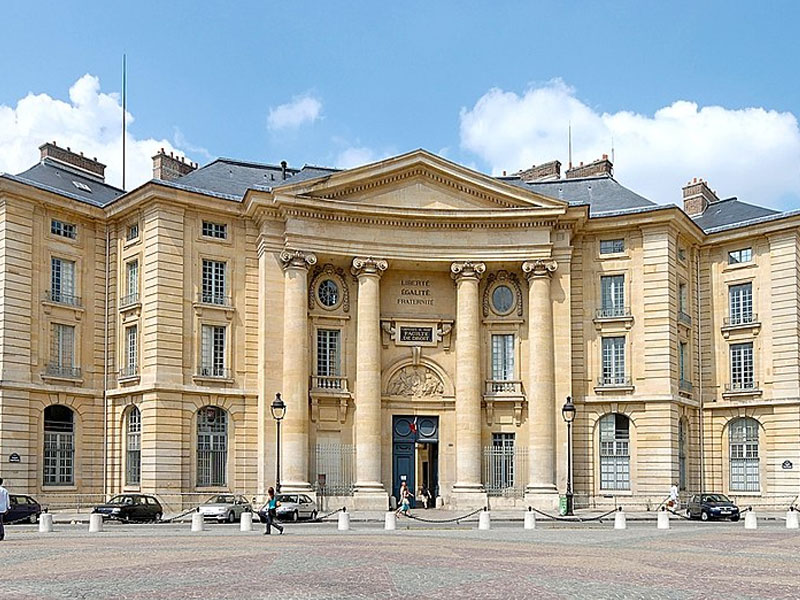 Universidade em Paris Bairro Latino