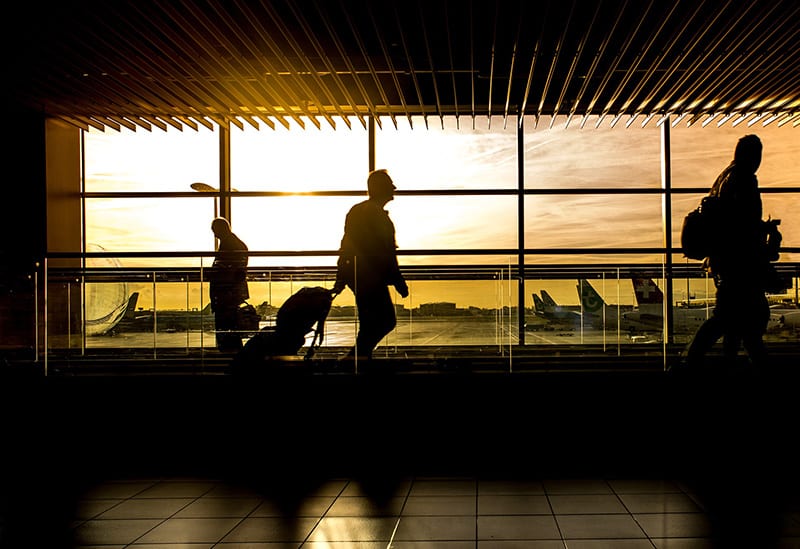 Vale a pena alugar carro no aeroporto? locadora de carro na espanha