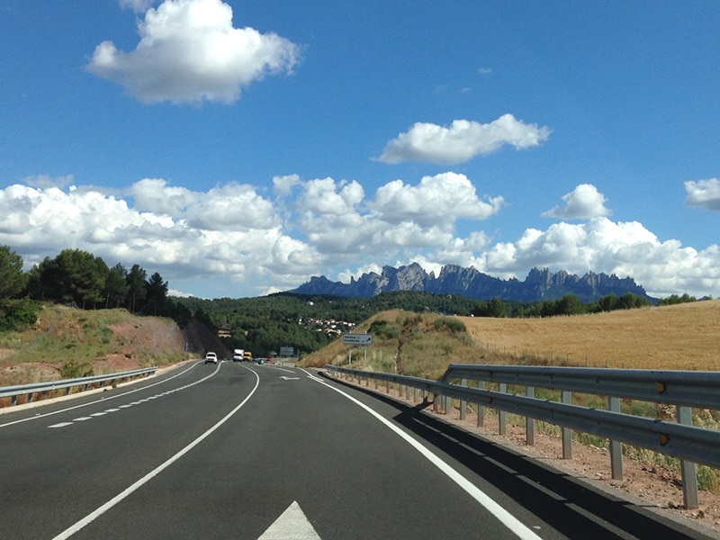 Como são as estradas na Espanha? carro alugado na europa