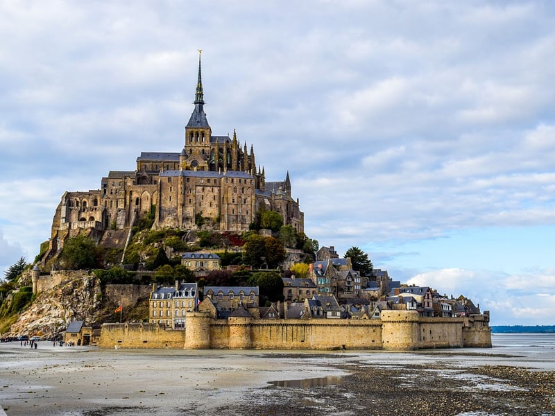 mont saint michel no inverno