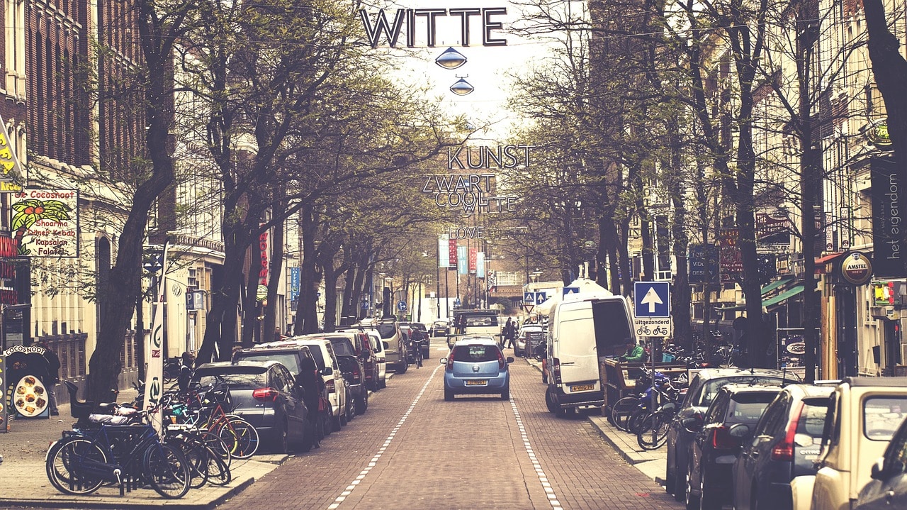 Carros em Amsterdam 